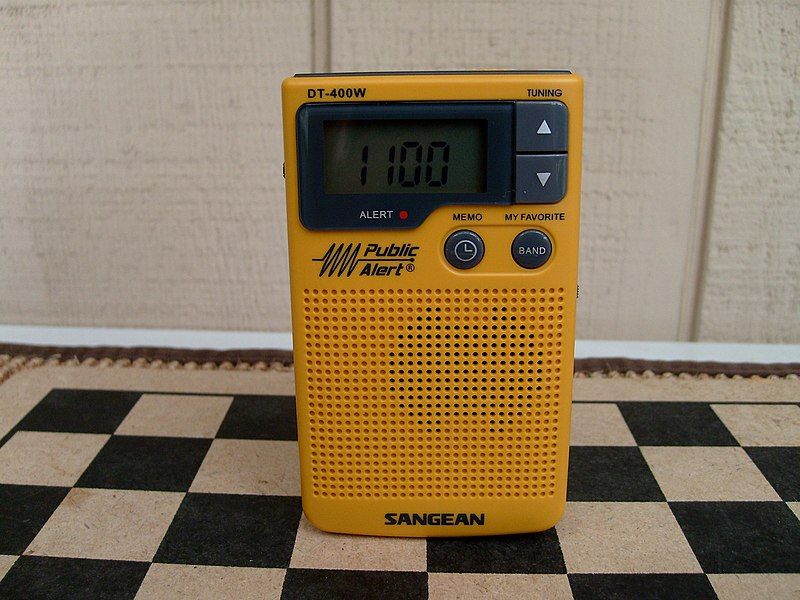 File:Sangean DT-400W (10711303835).jpg