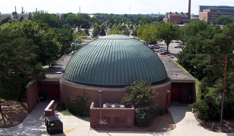 File:Abrams Planetarium.jpg