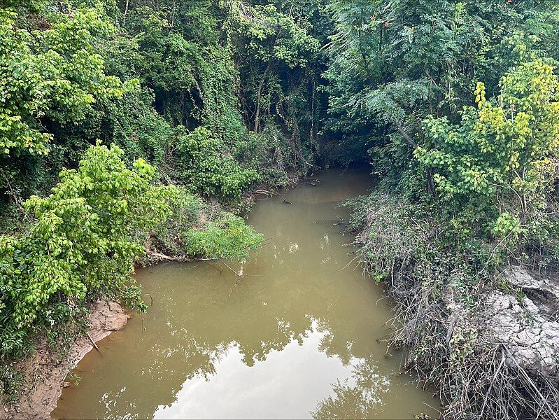 File:Alamuchee Creek.jpg