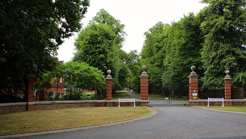 File:CheveleyParkStud.jpg