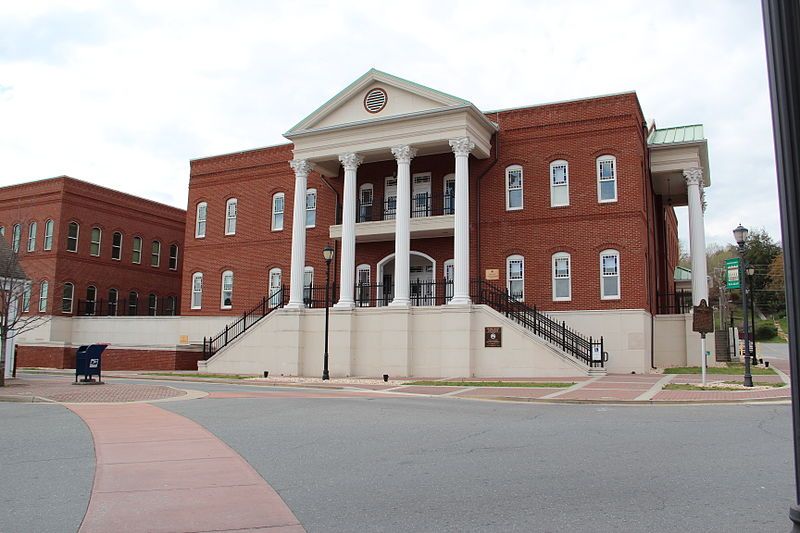 File:Ellijay courthouse.JPG