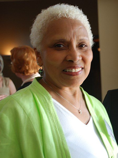 File:Gloria Butler.jpg