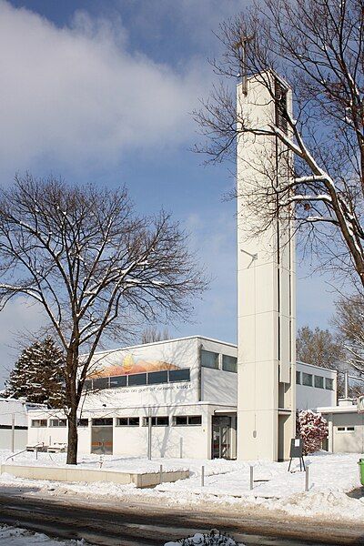 File:Guntramsdorf Josefskirche.JPG