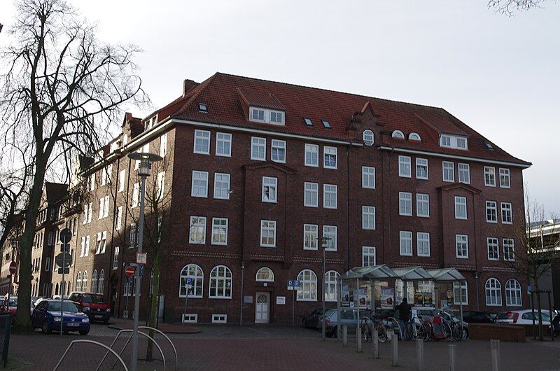 File:Holstenplatz 1 Cuxhaven.jpg