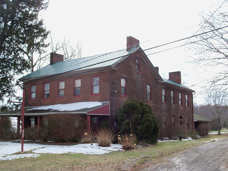 File:Hostetter Inn.JPG