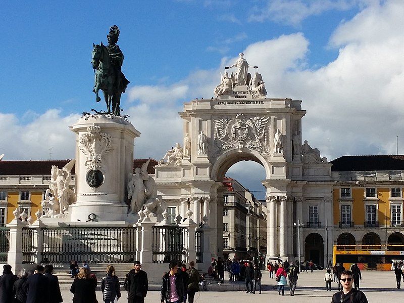 File:Lisbon (25882379286) (cropped).jpg