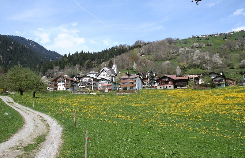 File:Schluein09.JPG