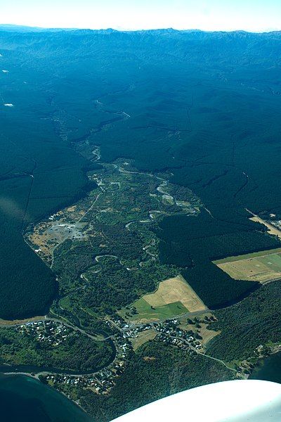 File:Tauranga Taupo River.jpg