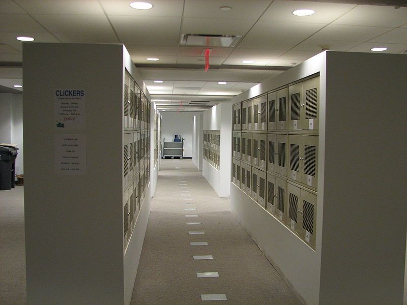 File:Yale CCL lockers.jpg