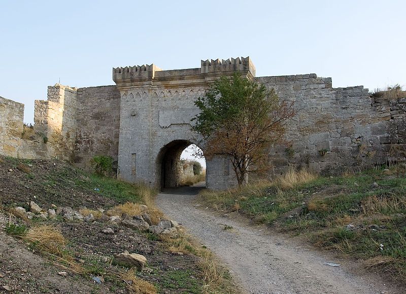 File:Yenikale Eastern Gate.jpg