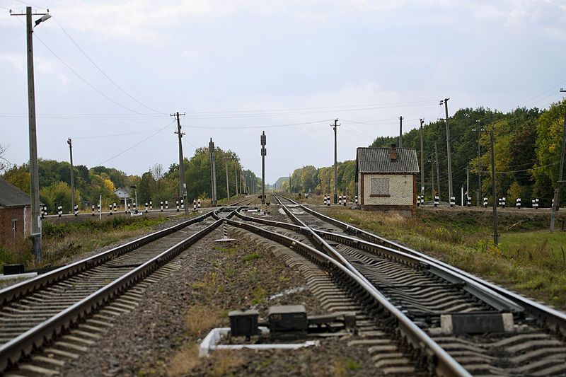 File:Роз'їзд Воронківці.jpg