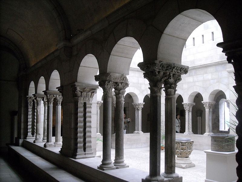 File:Cloisters-724.jpg