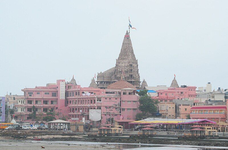 File:Dwarkadish-temple-gujarat.jpg