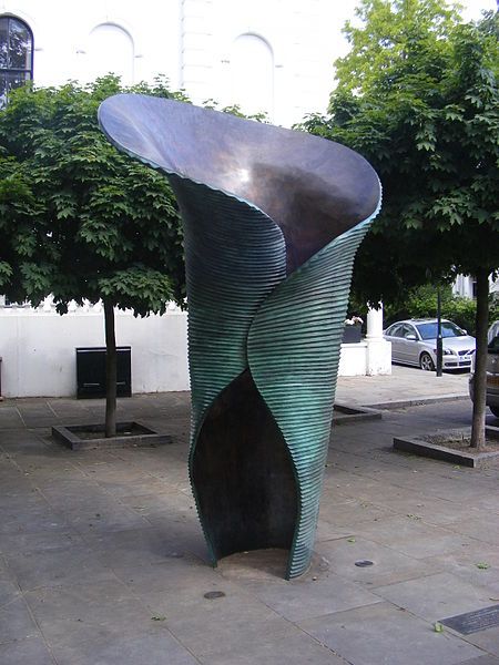 File:Gloucester Road Sculpture.jpg