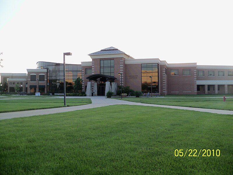 File:Iwustudentcenter.JPG