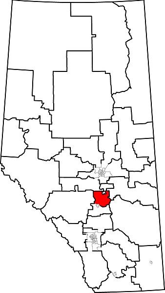 File:LacombePonoka in Alberta.jpg