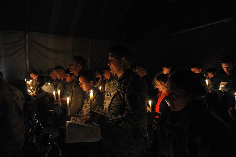 File:Midnight mass 111224-N-BF786-018.jpg