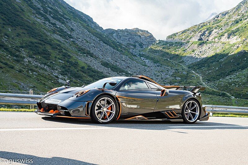 File:Pagani Huayra Imola.jpg