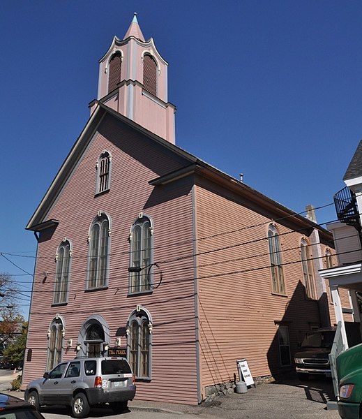 File:PortsmouthNH PearlStreetChurch.jpg