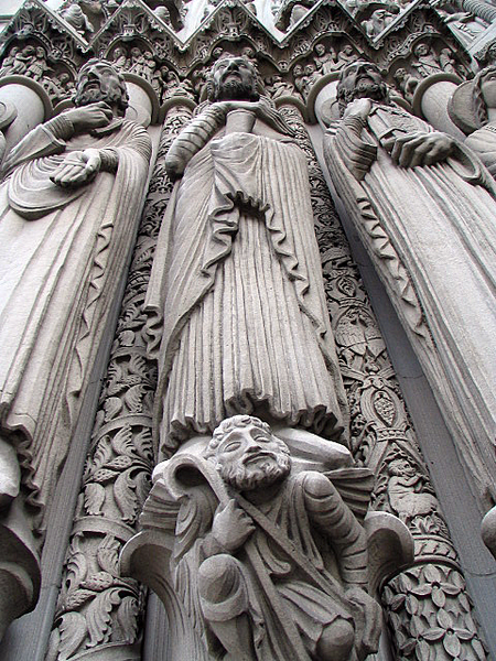 File:Riverside-Church-sculpture-4.png