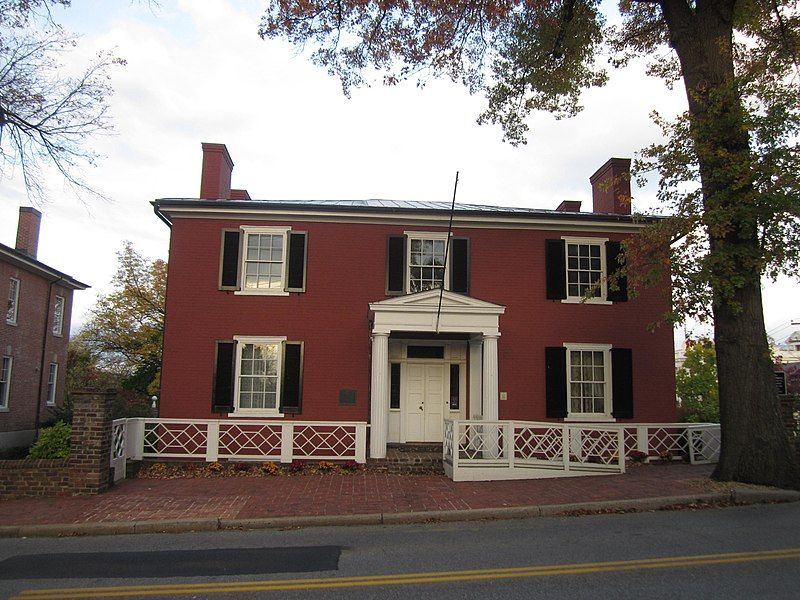 File:Staunton, Virginia (6262015595).jpg