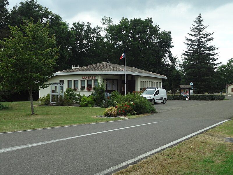 File:5109-Mairie de Lubbon.JPG