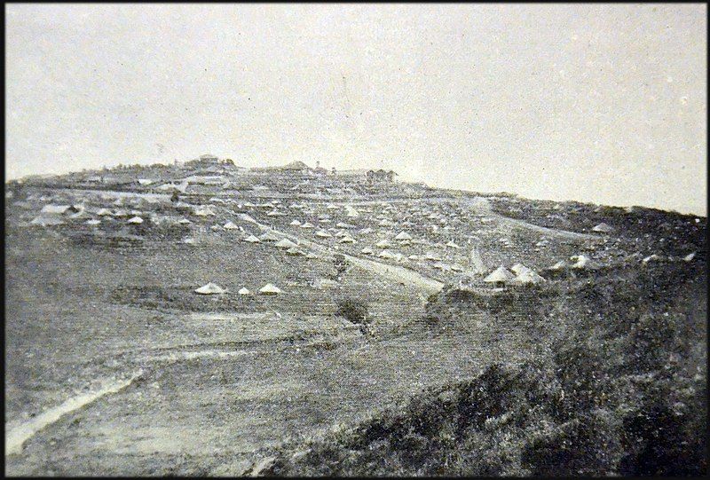 File:AbPalaisMénélikAddis-AbabaVers1900.jpg