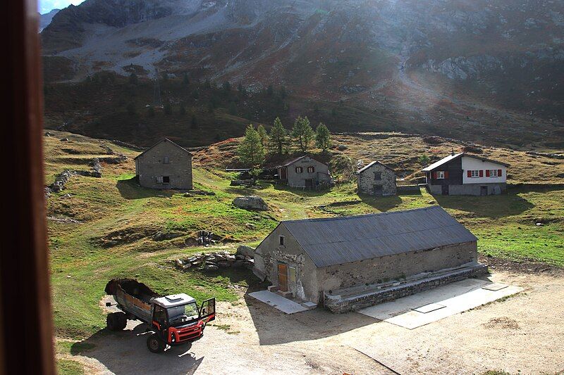 File:Autumn on Simplonpass.jpg