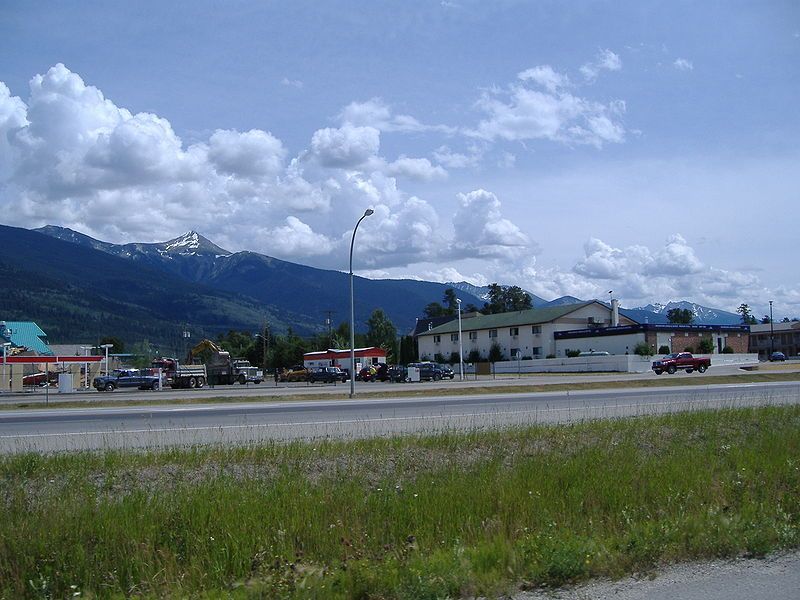 File:Coquilhalla Highway Valemount.jpg