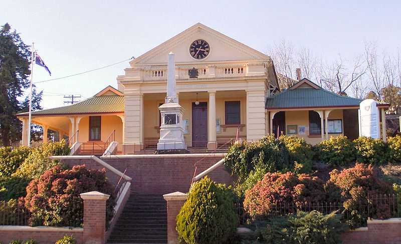 File:Gundagai courthouse.jpg