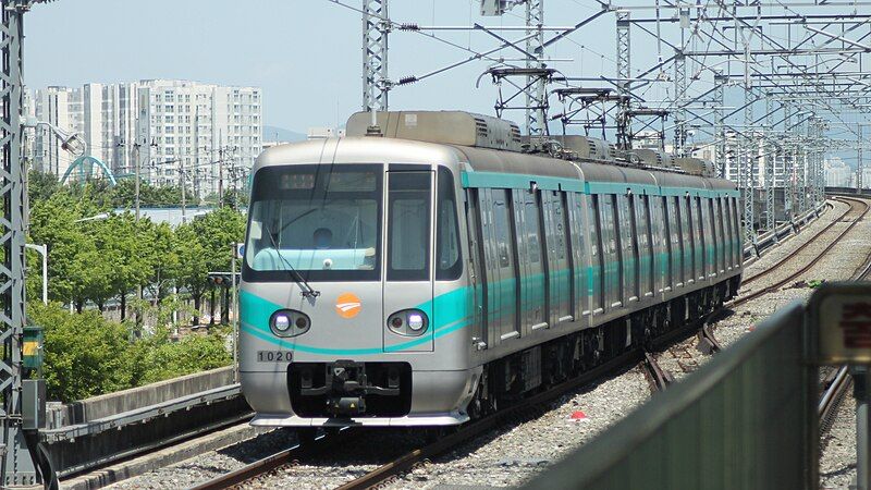 File:Gwangju-metro-120F-20190521-135458.jpg