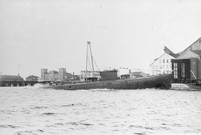 File:HMS Ulven IV68.jpg