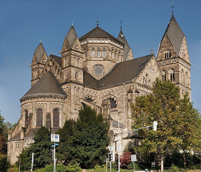 File:Herz-Jesu-Kirche (Koblenz).jpg