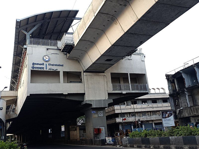 File:Khairathabad Metro Station.jpg