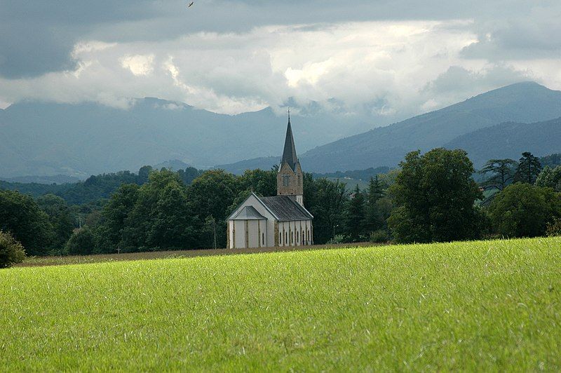 File:Lecumberry Eglise2.jpg