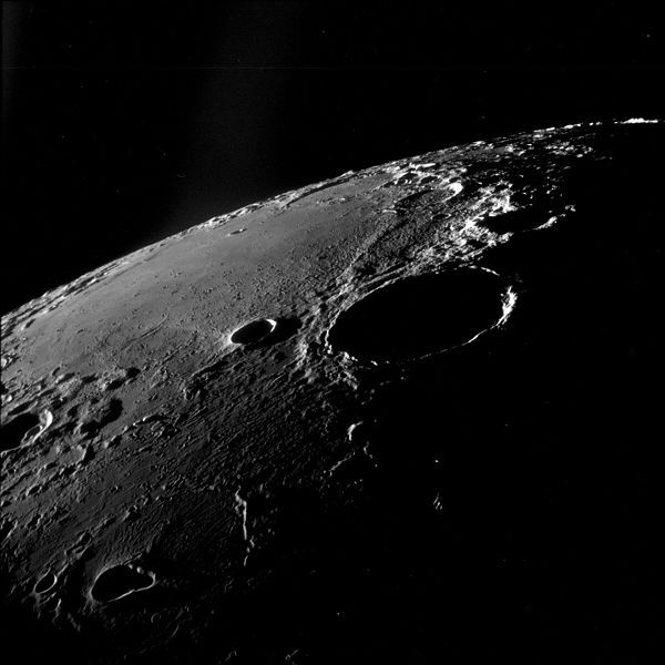 File:Mare Nectaris AS11-42-6241.jpg