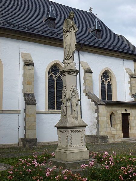 File:Marienfigur,Appelhülsen,Kirchplatz,A52.JPG