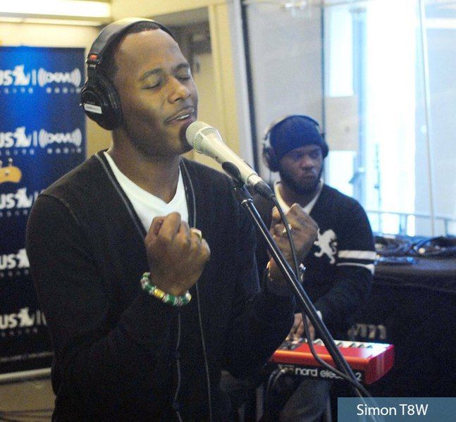 File:Micah Stampley cropped2.jpg