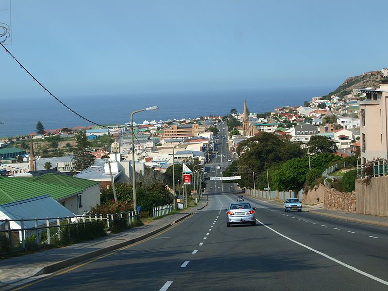 File:Mossel Bay, Downtown.jpg