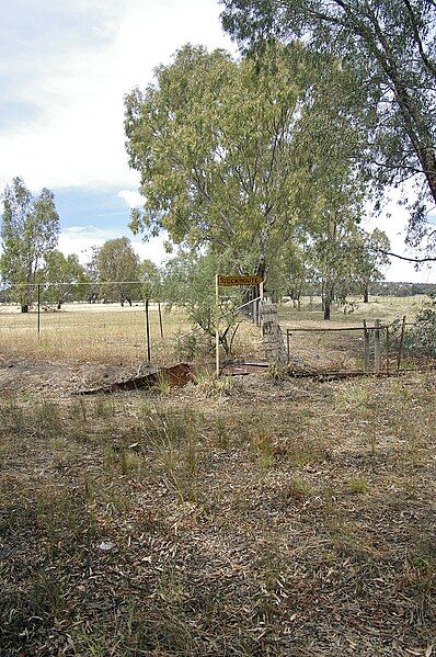 File:Old stockroute sign.jpg