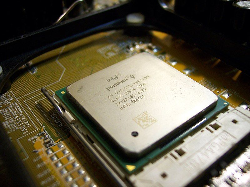 File:Pentium 4-2,4GHz.JPG