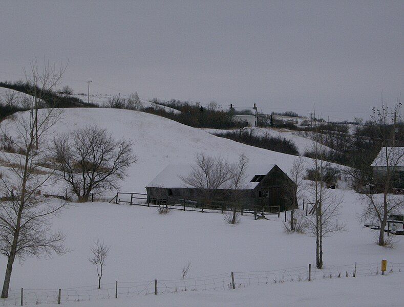 File:Qu'Appelle Valley1.jpg