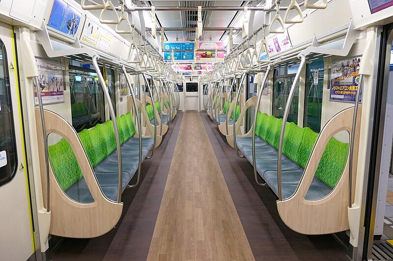 File:Tokyu-Series3020 Inside.jpg