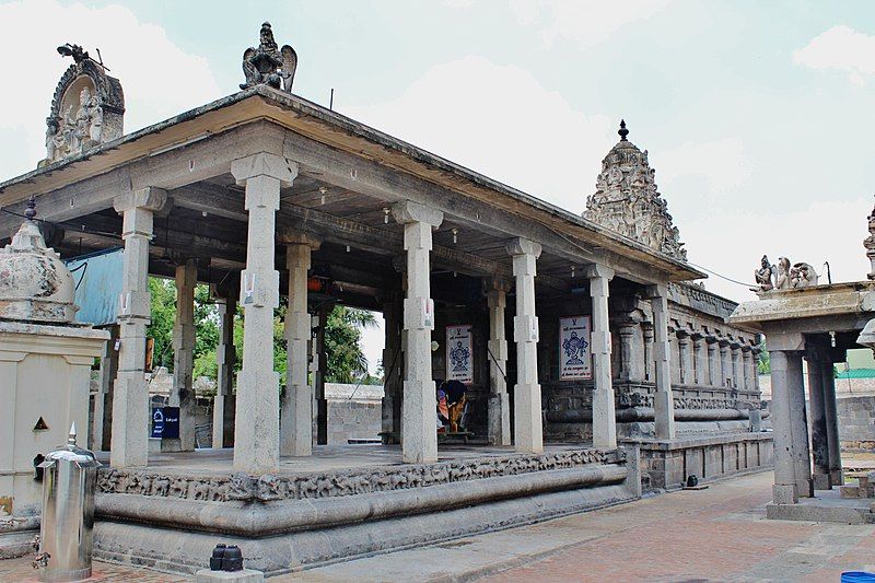 File:Varadaraja Perumal Temple.jpg