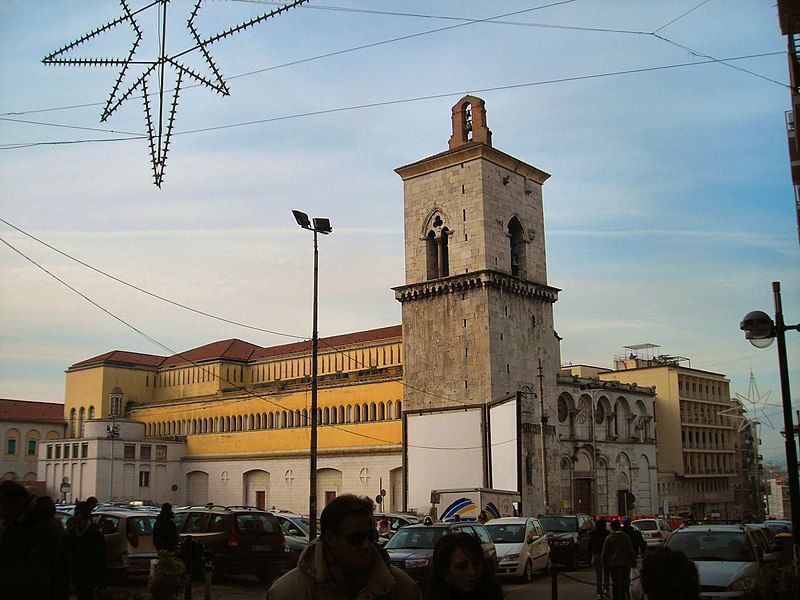 File:Benevento-Duomo.jpg