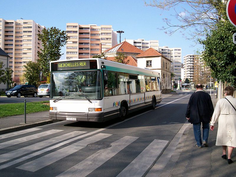 File:Bus613 besson.JPG