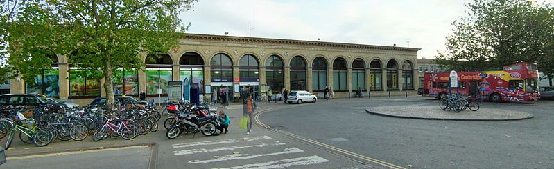 File:Cambridge rail station.jpg