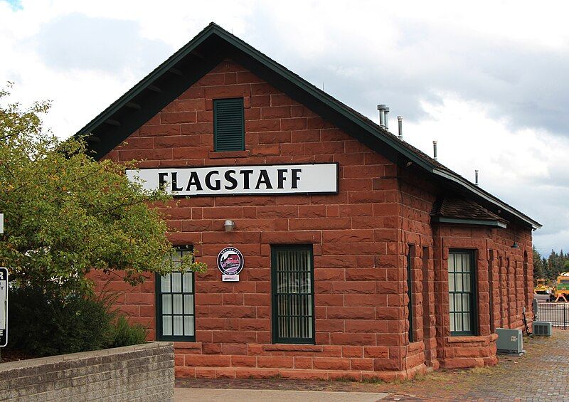 File:Flagstaff-1889-Depot.jpg