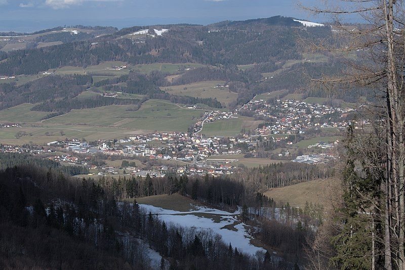 File:Gölsental (Hainfeld, Rohrbach).jpg