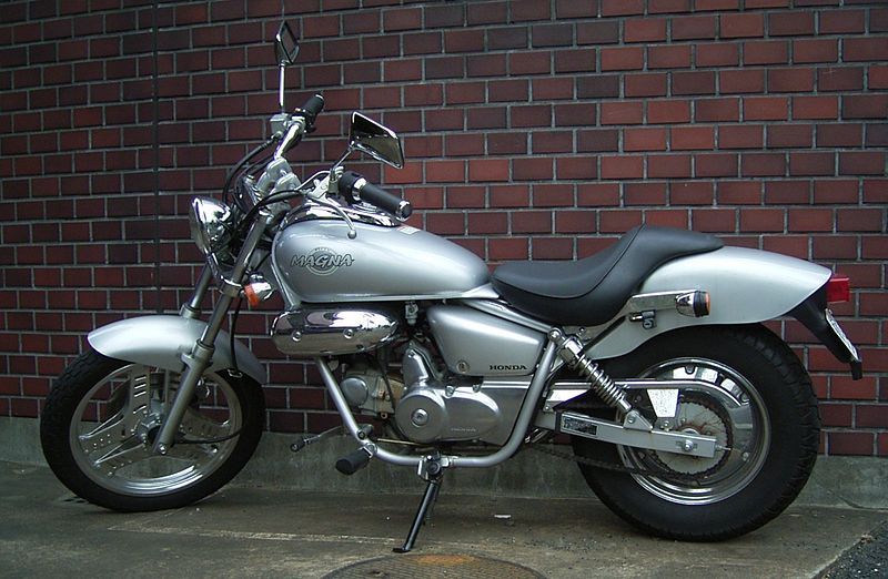 File:Honda MAGNA50 2007-01.jpg